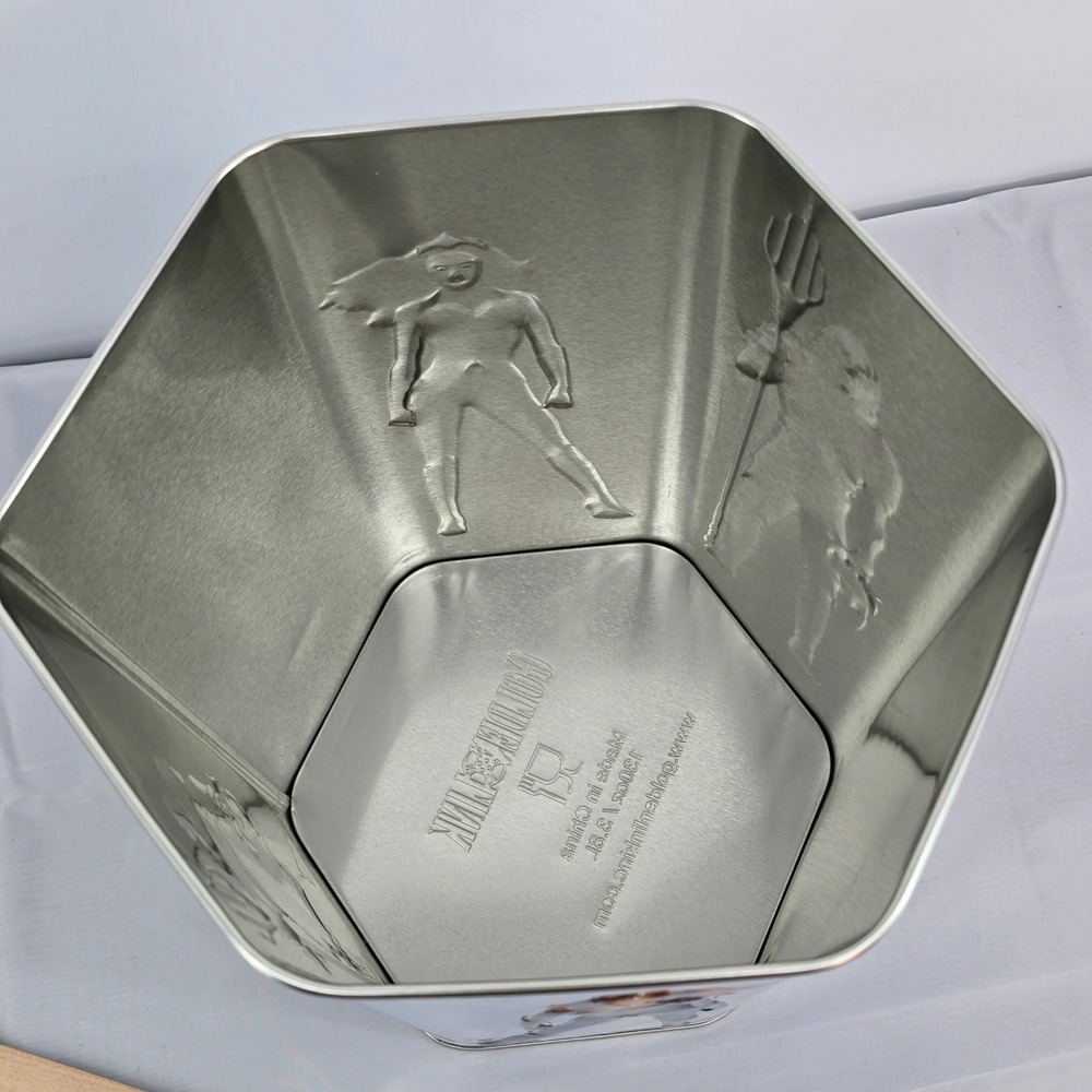 DC Comics Aquaman‎ Movie Popcorn Tin 130oz Metal Bucket Golden Link 2018 Promo - Picture 7 of 10